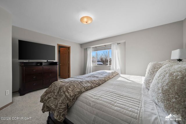 12113 Rolling Meadow Circle, Anchorage, AK 99516