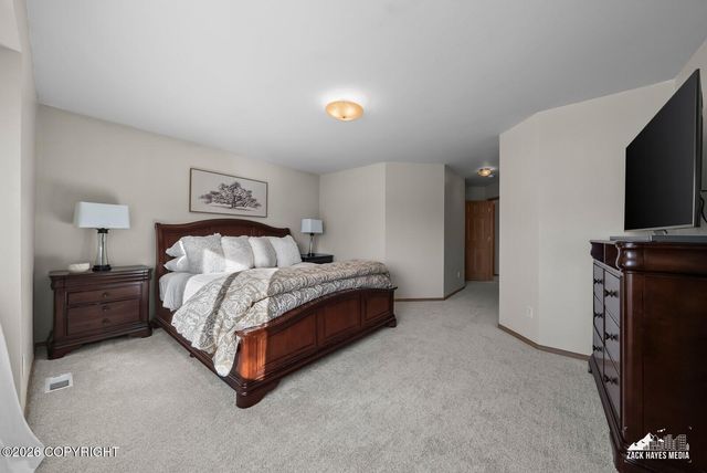 12113 Rolling Meadow Circle, Anchorage, AK 99516