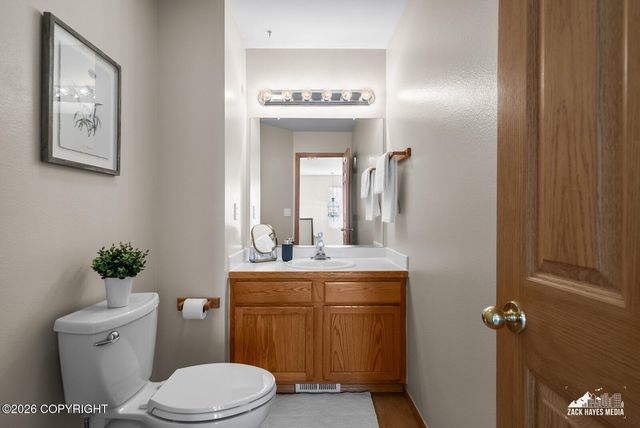 12113 Rolling Meadow Circle, Anchorage, AK 99516