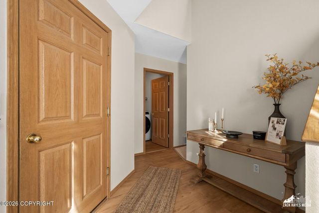 12113 Rolling Meadow Circle, Anchorage, AK 99516