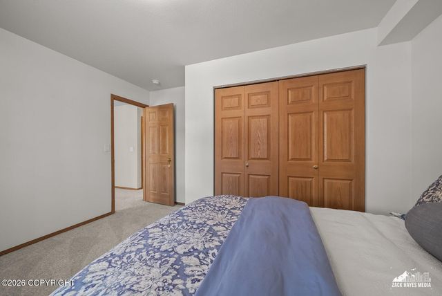 12113 Rolling Meadow Circle, Anchorage, AK 99516