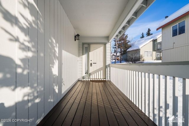 12113 Rolling Meadow Circle, Anchorage, AK 99516