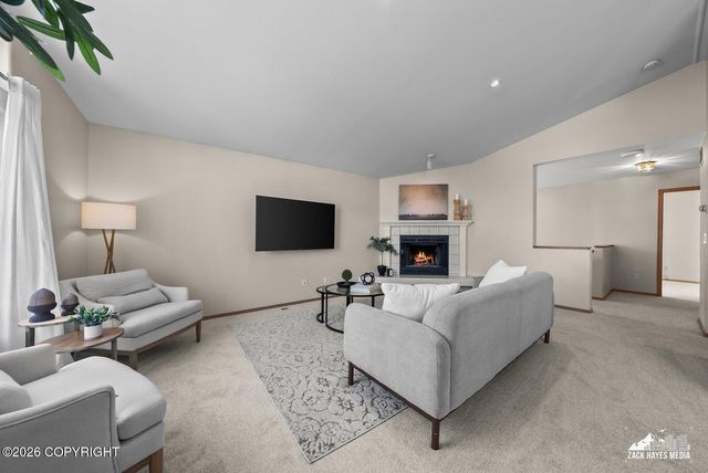 12113 Rolling Meadow Circle, Anchorage, AK 99516