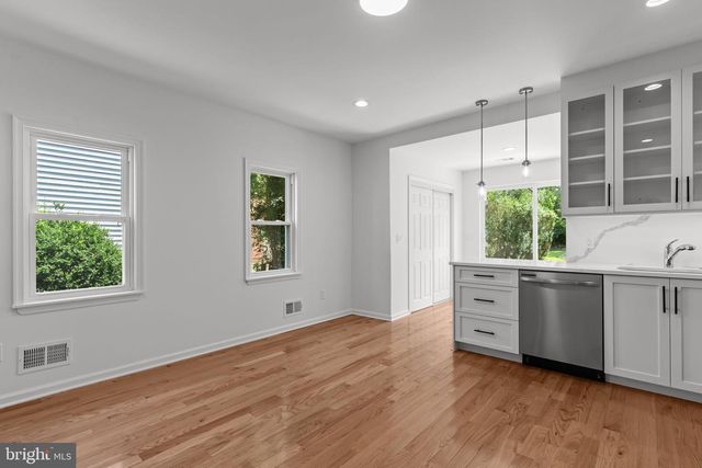 446 POND ST, Bristol, PA 19007