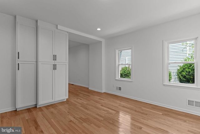 446 POND ST, Bristol, PA 19007