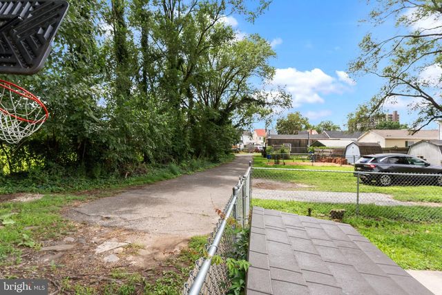 446 POND ST, Bristol, PA 19007