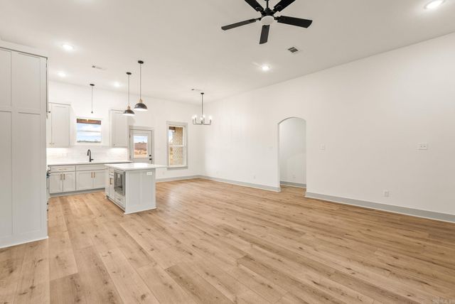 207 Michelle Drive, Beebe, AR 72012