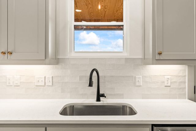 207 Michelle Drive, Beebe, AR 72012