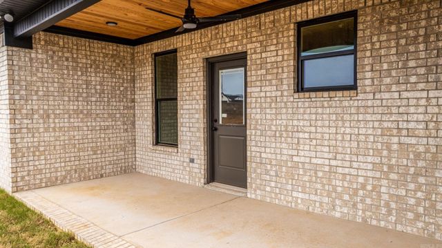 207 Michelle Drive, Beebe, AR 72012