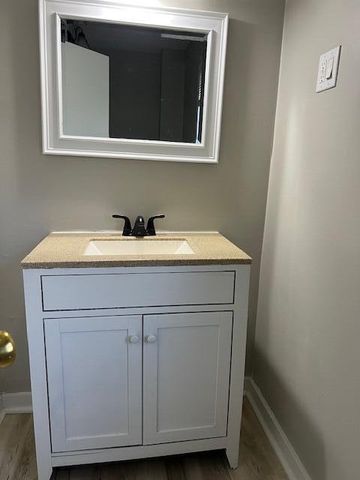 2324 Ridgeway Avenue, Columbus, OH 43219