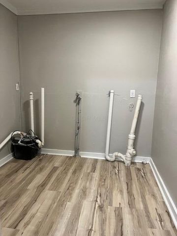 2324 Ridgeway Avenue, Columbus, OH 43219