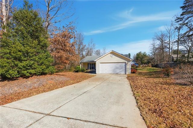 238 Ivy Hills Circle, Mount Airy, GA 30563