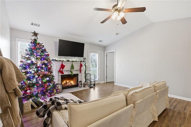 238 Ivy Hills Circle, Mount Airy, GA 30563