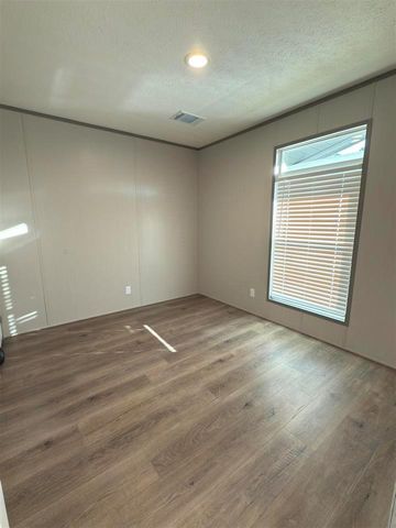 5686 Brady Circle, Lumberton, TX 77657