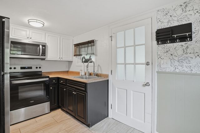 144 Holden Street, Worcester, MA 01606