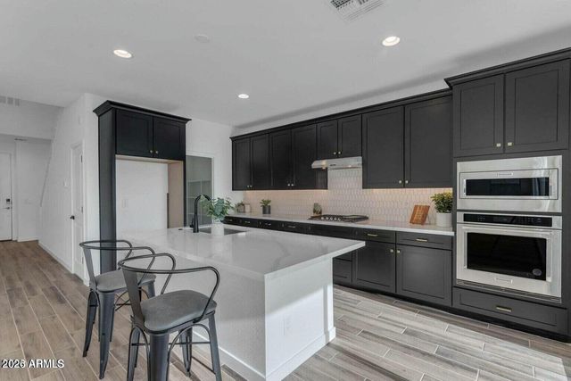 6434 N 17TH Street, Phoenix, AZ 85016