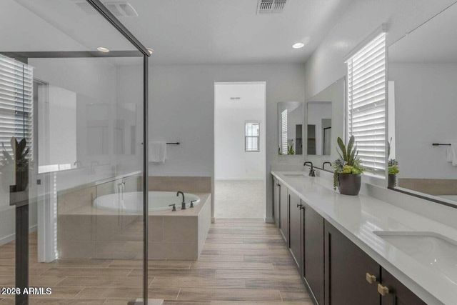 6434 N 17TH Street, Phoenix, AZ 85016