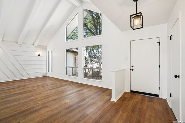 5906 Rimkus Dr, Leon Valley, TX 78238