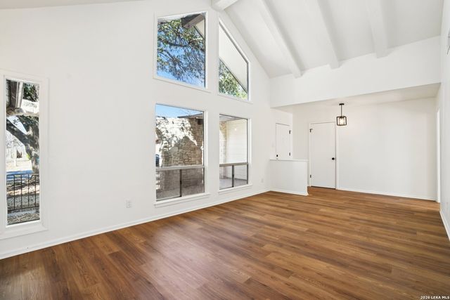 5906 Rimkus Dr, Leon Valley, TX 78238