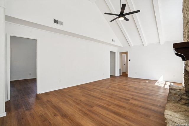 5906 Rimkus Dr, Leon Valley, TX 78238