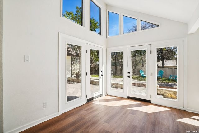 5906 Rimkus Dr, Leon Valley, TX 78238