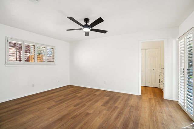 5906 Rimkus Dr, Leon Valley, TX 78238