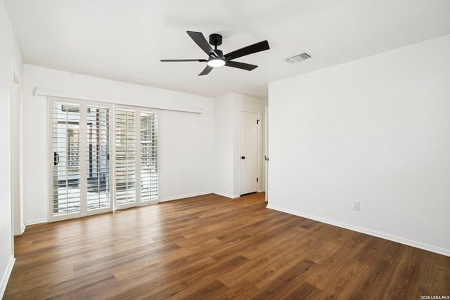 5906 Rimkus Dr, Leon Valley, TX 78238