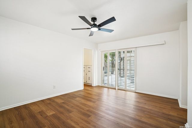 5906 Rimkus Dr, Leon Valley, TX 78238