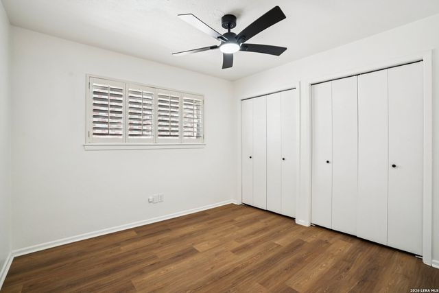 5906 Rimkus Dr, Leon Valley, TX 78238