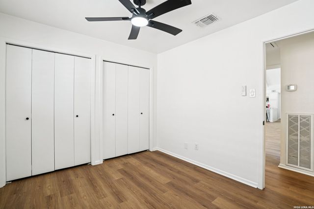 5906 Rimkus Dr, Leon Valley, TX 78238