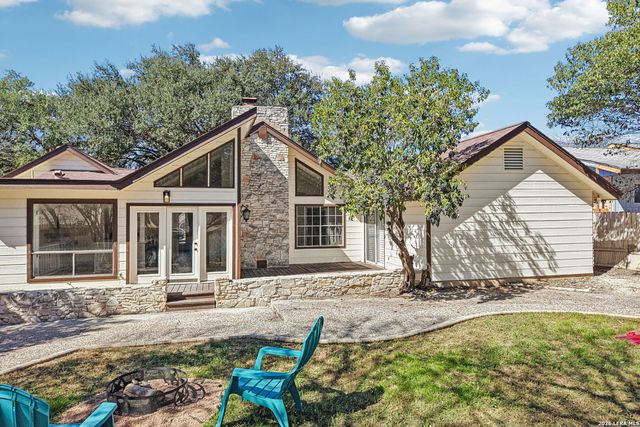 5906 Rimkus Dr, Leon Valley, TX 78238