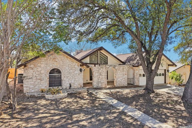 5906 Rimkus Dr, Leon Valley, TX 78238