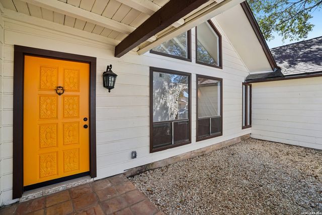 5906 Rimkus Dr, Leon Valley, TX 78238