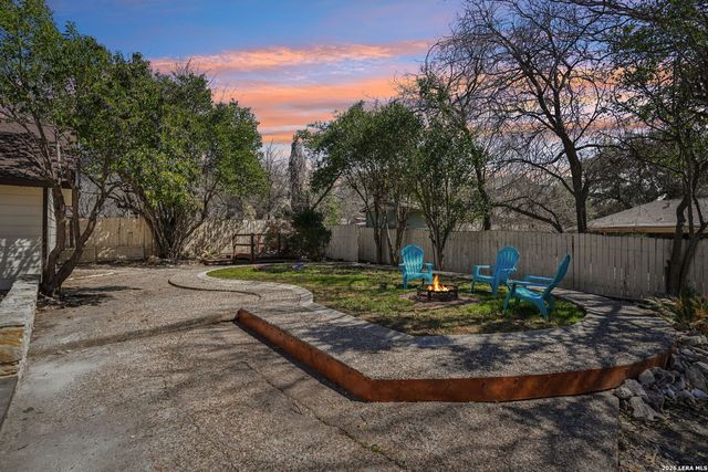 5906 Rimkus Dr, Leon Valley, TX 78238