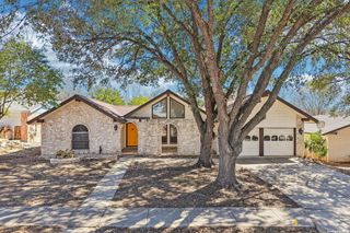 5906 Rimkus Dr, Leon Valley, TX 78238