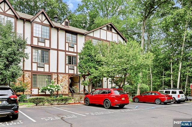 1519 Faulkner Court 1519, Mahwah, NJ 07430