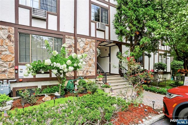 1519 Faulkner Court 1519, Mahwah, NJ 07430