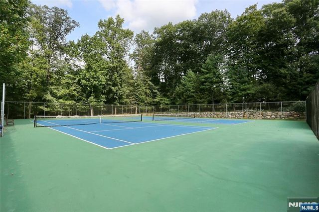 1519 Faulkner Court 1519, Mahwah, NJ 07430