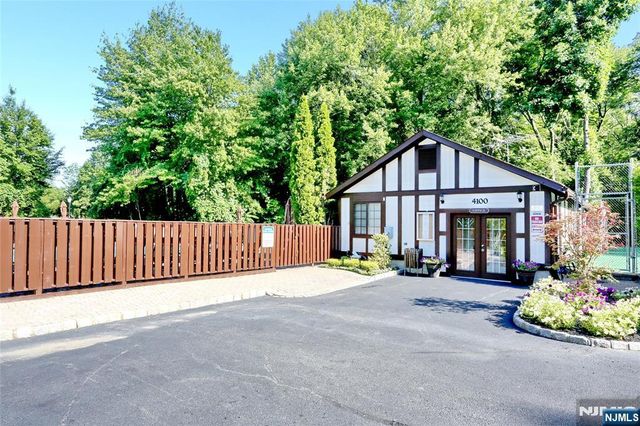 1519 Faulkner Court 1519, Mahwah, NJ 07430