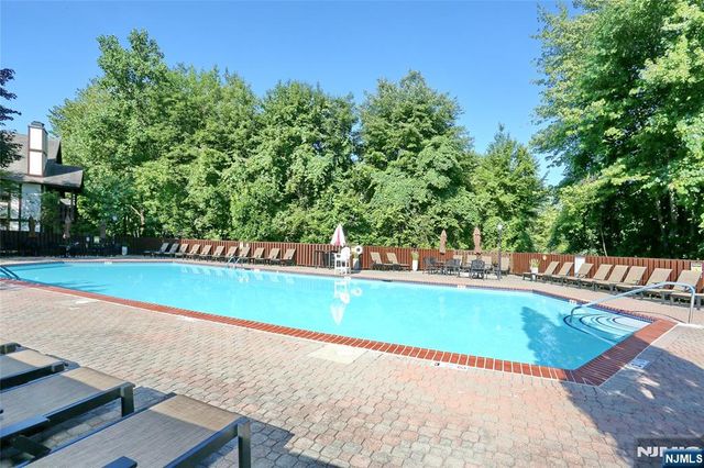 1519 Faulkner Court 1519, Mahwah, NJ 07430