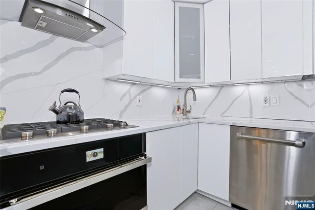 1519 Faulkner Court 1519, Mahwah, NJ 07430