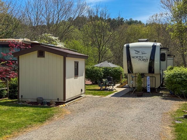 115 Apache Bend Road, Blairsville, GA 30512