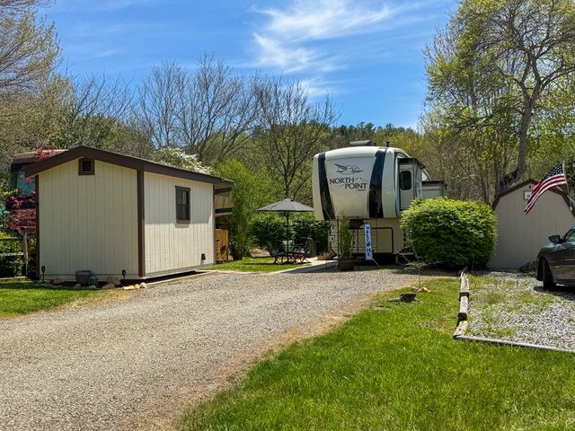 115 Apache Bend Road, Blairsville, GA 30512