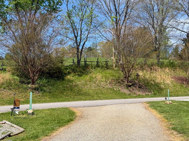 115 Apache Bend Road, Blairsville, GA 30512