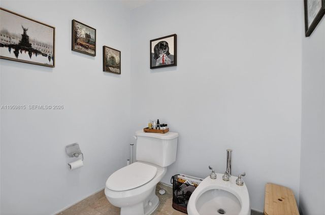 3370 Hidden Bay Drive 2715, Aventura, FL 33180