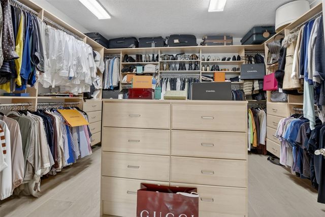 3370 Hidden Bay Drive 2715, Aventura, FL 33180