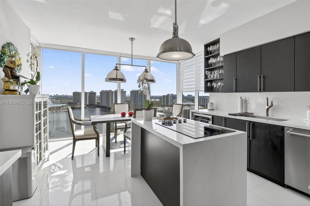 3370 Hidden Bay Drive 2715, Aventura, FL 33180