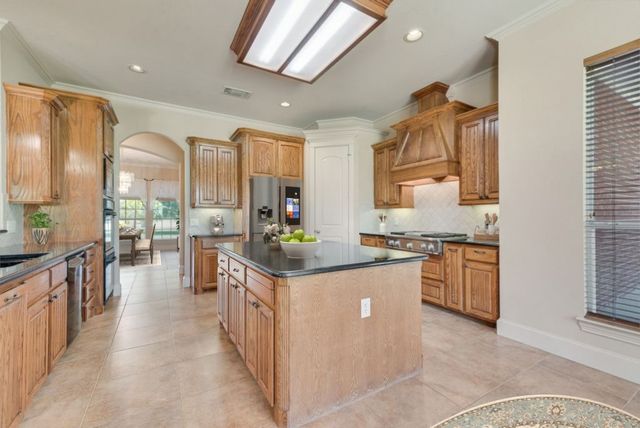 16055 S Skyview Court, Forney, TX 75126
