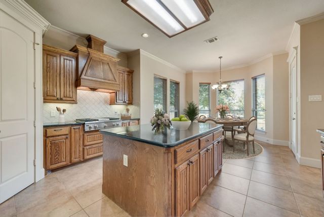 16055 S Skyview Court, Forney, TX 75126