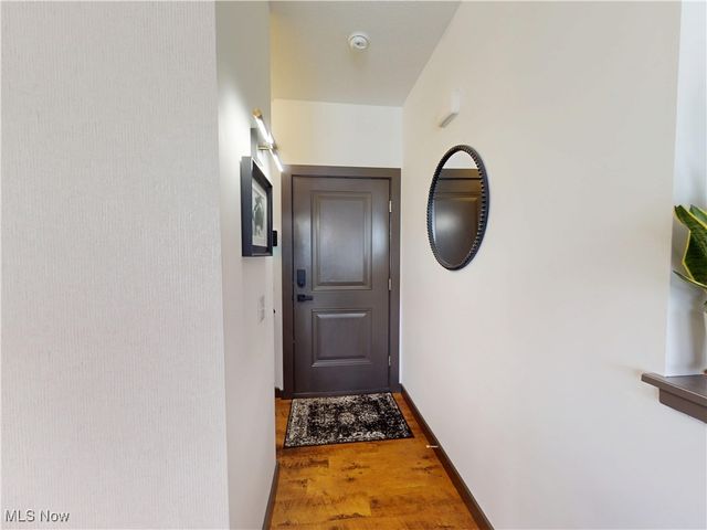 121 N Howard Street, Akron, OH 44308